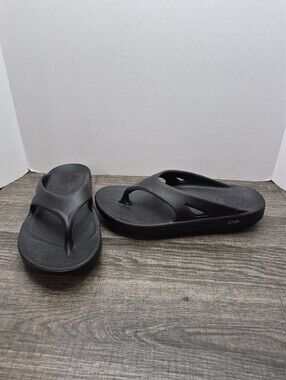 Oofos Ooriginal Recovery Thong Sandals Flip Flops Womens 9 / Mens 7